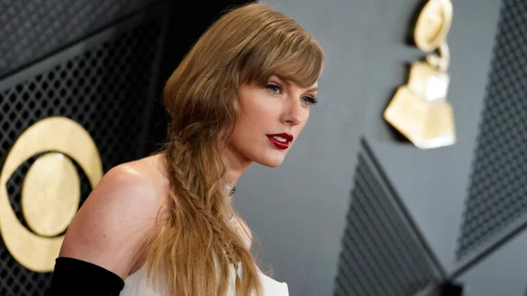 Taylor Swift is demanding this college student stop tracking her private jet