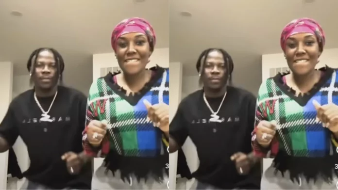 “Something Shatta Wale can never enjoy” – Stonebwoy and his wife gets crazy on the dance floor (VIDEO)